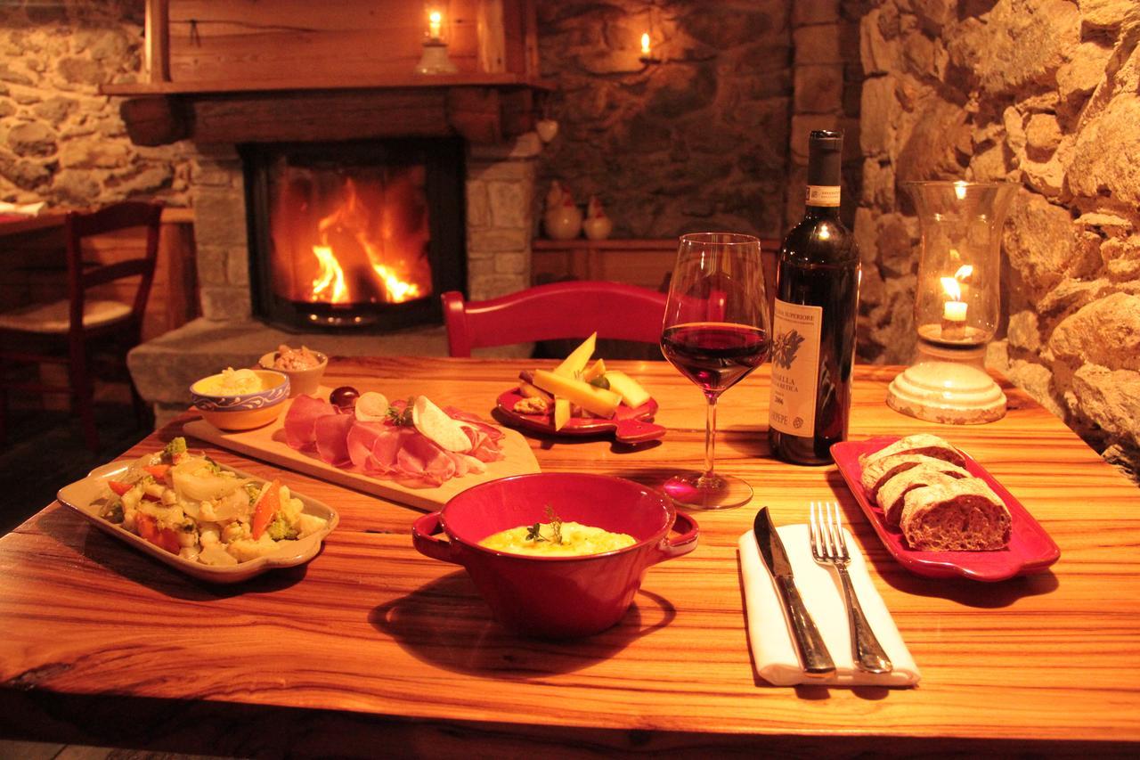 Agriturismo Treterre 피아넬로 델 라리오 외부 사진