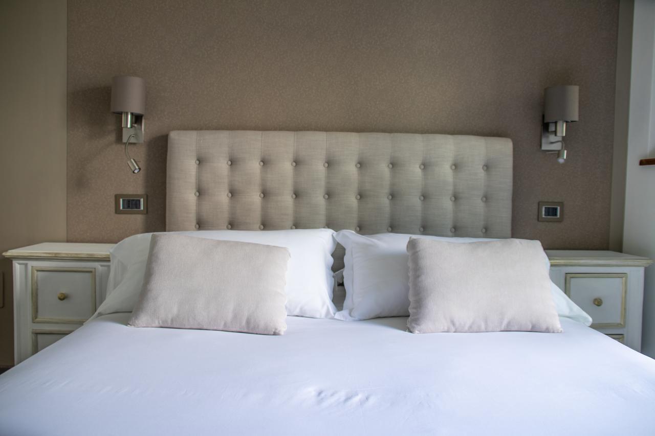 Agriturismo Treterre 피아넬로 델 라리오 외부 사진