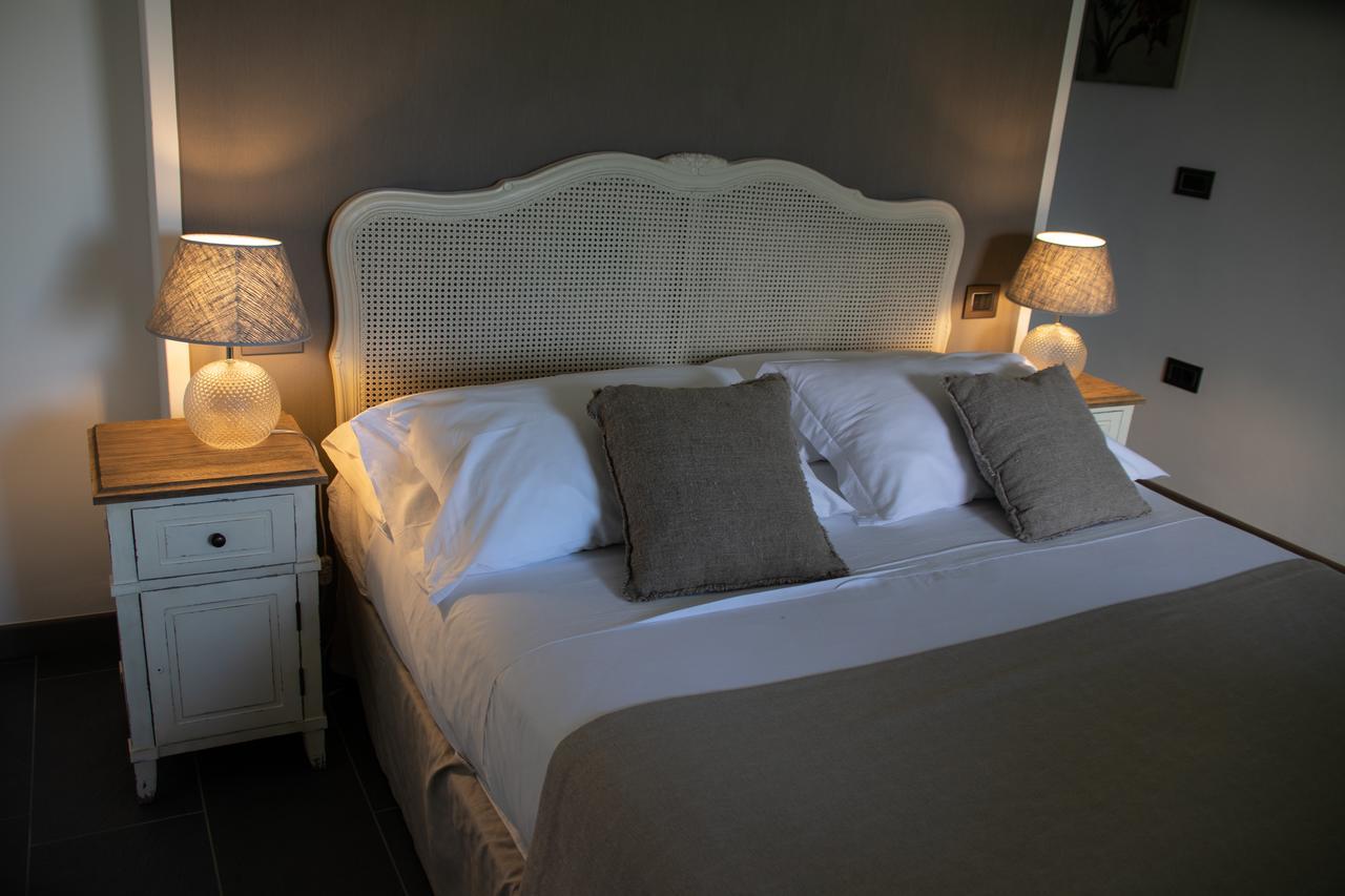 Agriturismo Treterre 피아넬로 델 라리오 외부 사진
